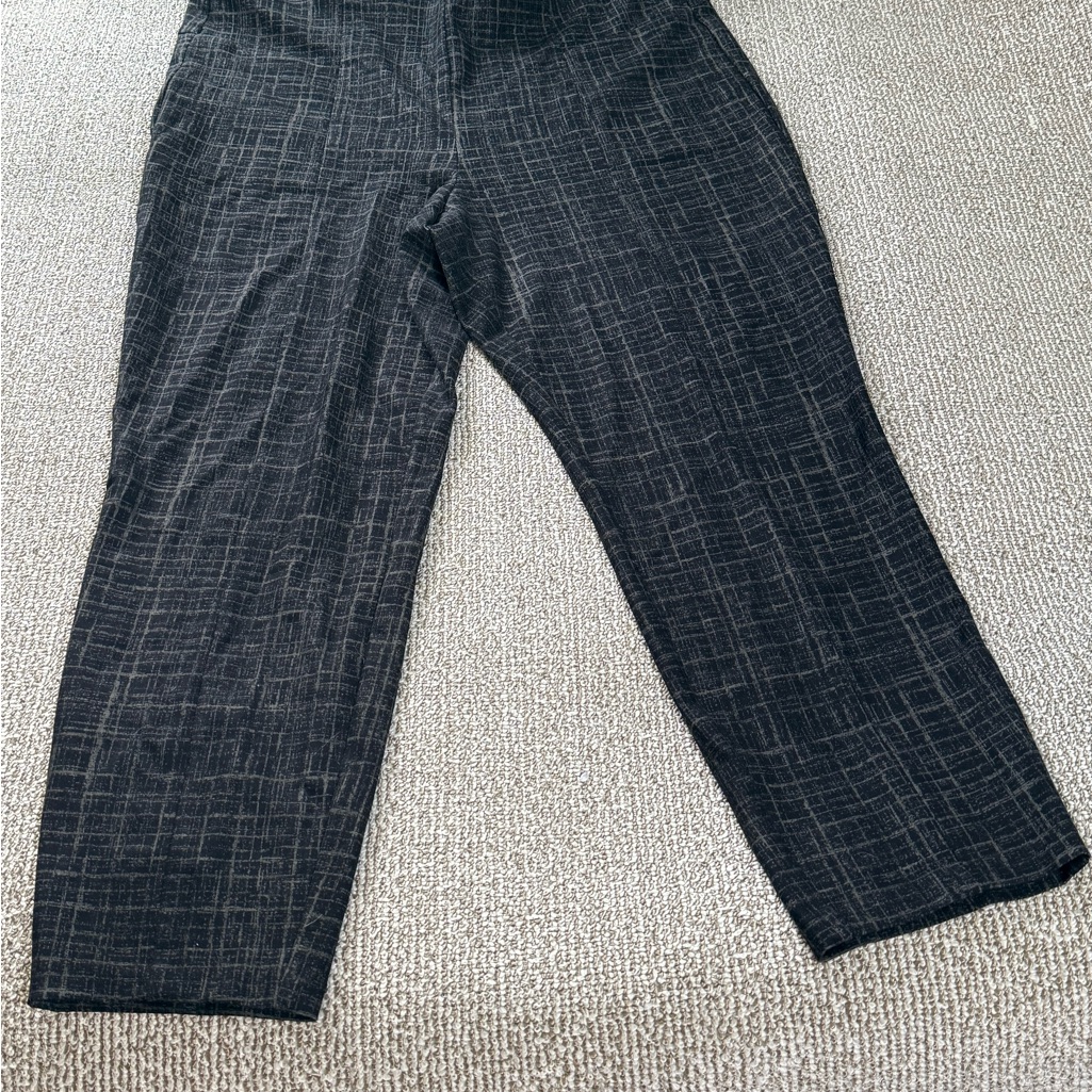 Torrid Black Straight Leg Pants With Structured Design